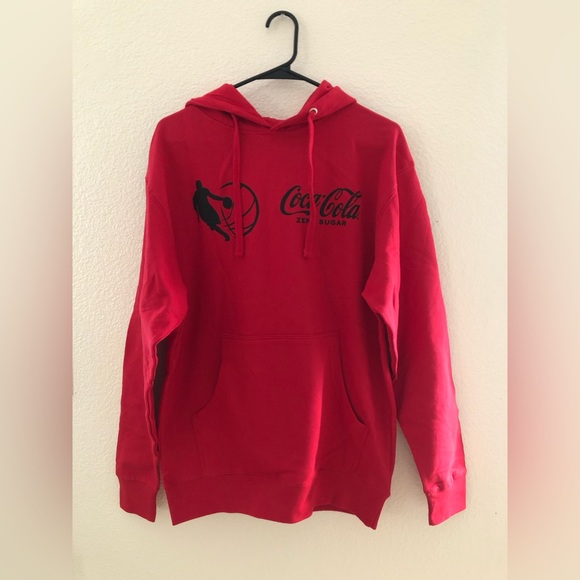Coca-Cola Adult Unisex Red Hooded Sweatshirt Front Pouch SizeM w/ Sunglasses New - Picture 7 of 7